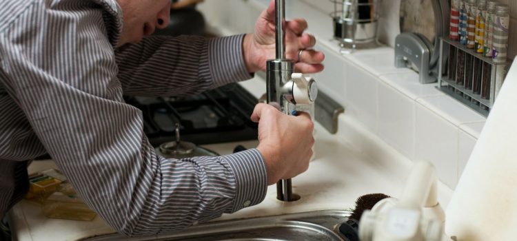 Quels sont les tarifs d’un plombier à Paris ? Quels sont les tarifs d'un plombier à Paris ?