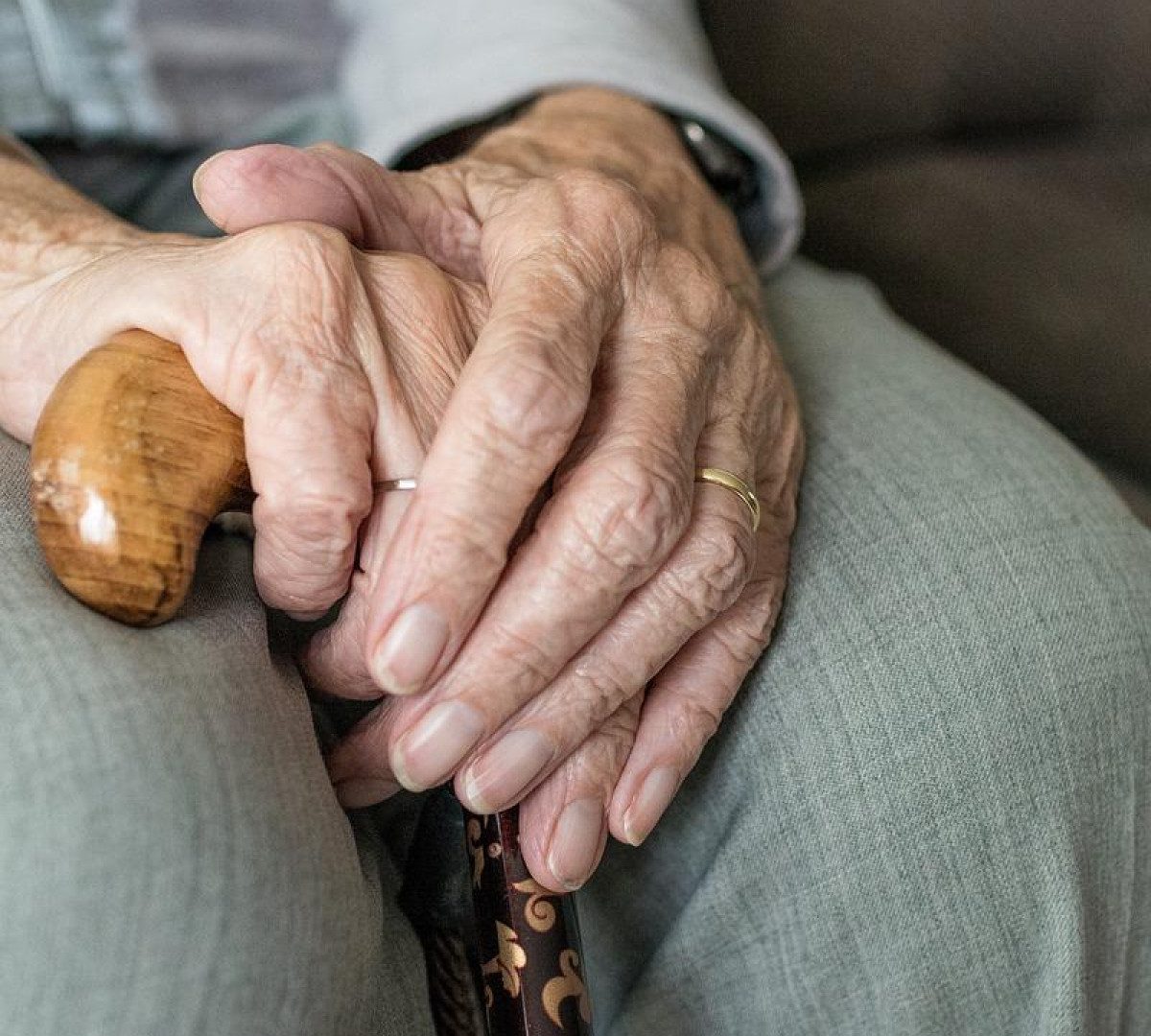 Seniors : des aides à domicile pour vous accompagner au quotidien 