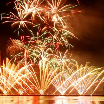 Profitez des avantages des professionnels de spectacles pyrotechniques pour votre collectivité