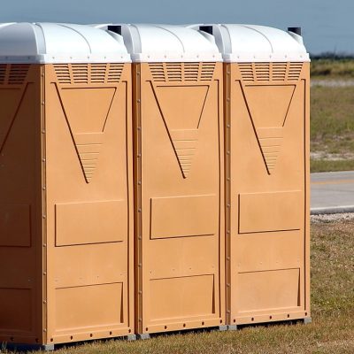Des sanitaires dignes de ce nom pour un mariage en plein air réussi