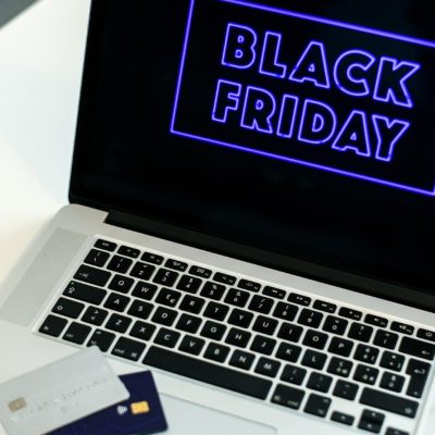 Achetez en ligne pour le Black Friday 2025 : des bonnes affaires à mettre dans votre panier !