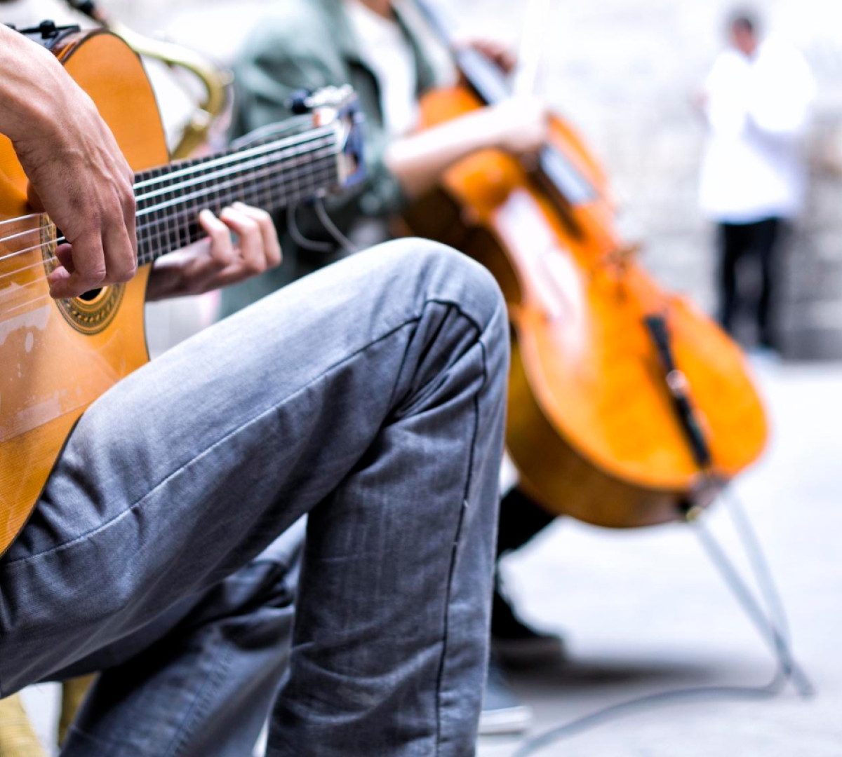 Comment choisir le meilleur groupe de musique à Lille et Paris en 2025 ?