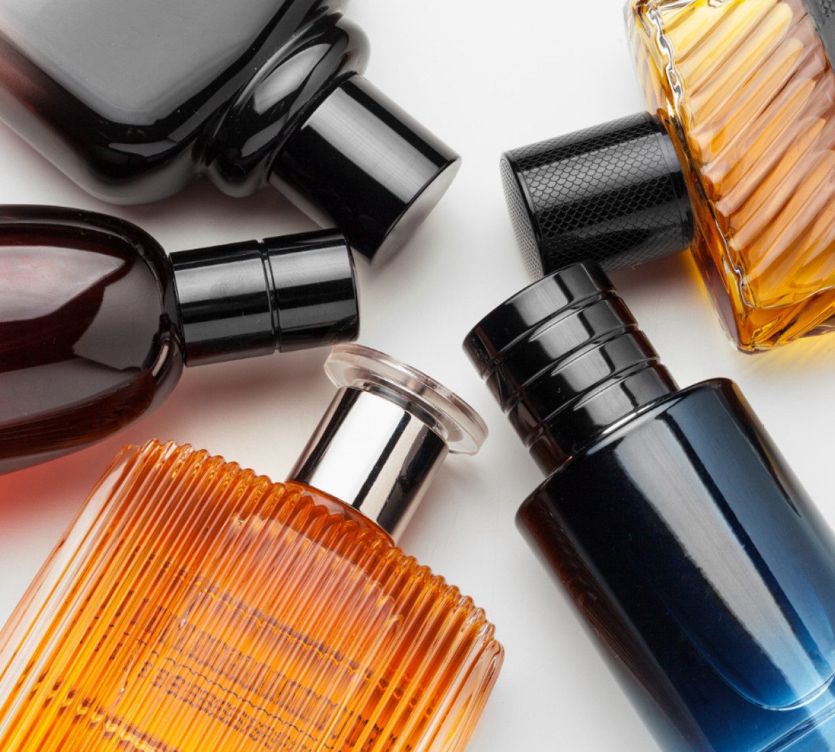 Comment choisir le bon grossiste de parfums pour revendeurs en 2026 ?