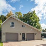 Nos conseils pour poser une porte de garage basculante