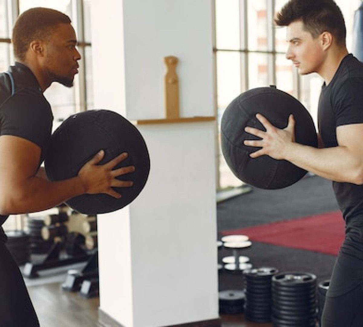 Top 4 des meilleurs coachs sportifs en entreprise en 2026