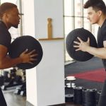 Top 4 des meilleurs coachs sportifs en entreprise en 2026