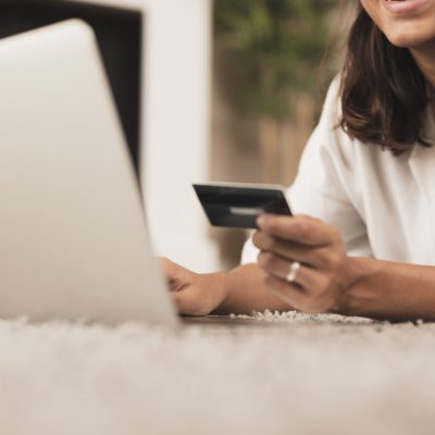 Comment simplifier ses achats en ligne grâce aux comparateurs de produits ?