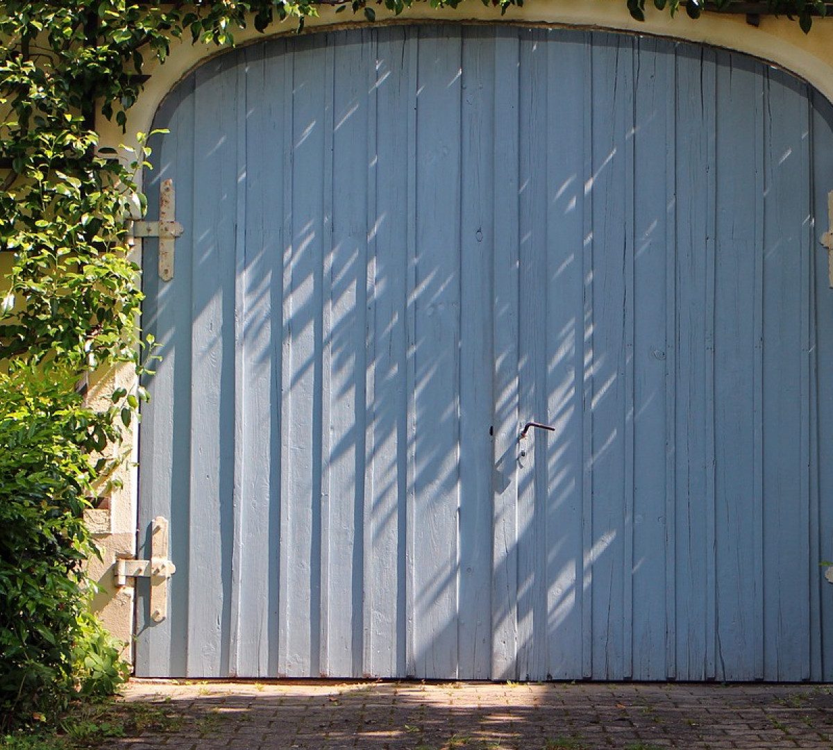 Changer sa porte de garage : ce qu'il faut savoir 